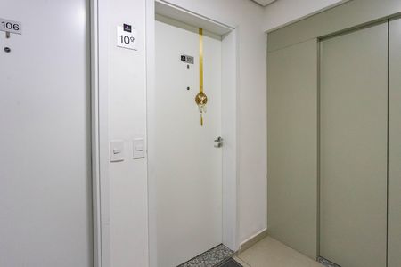 Apartamento à venda com 67m², 3 quartos e 2 vagas Apartamento à venda com 67m², 3 quartos e 2 vagasEntrada