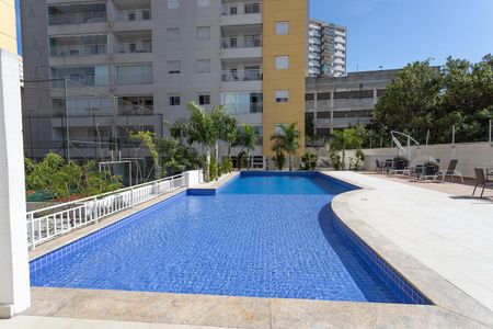Apartamento à venda com 67m², 3 quartos e 2 vagas Apartamento à venda com 67m², 3 quartos e 2 vagasÁrea comum - Piscina
