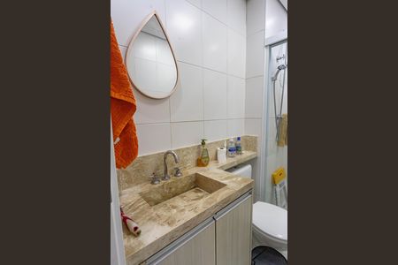 Apartamento à venda com 67m², 3 quartos e 2 vagas Apartamento à venda com 67m², 3 quartos e 2 vagasBanheiro social