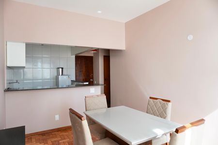 Sala  de apartamento para alugar com 2 quartos, 70m² em Funcionários, Belo Horizonte