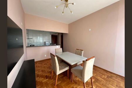 Sala de apartamento para alugar com 2 quartos, 70m² em Funcionários, Belo Horizonte