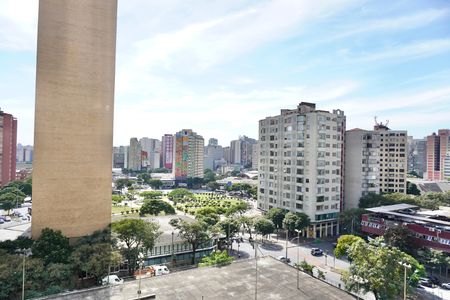 Sala - vista  de apartamento para alugar com 2 quartos, 70m² em Funcionários, Belo Horizonte