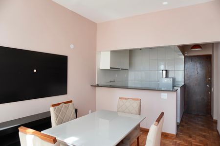 Sala  de apartamento para alugar com 2 quartos, 70m² em Funcionários, Belo Horizonte