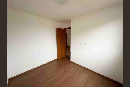 Quarto 1 de apartamento para alugar com 2 quartos, 39m² em Chácara Estela, Barueri