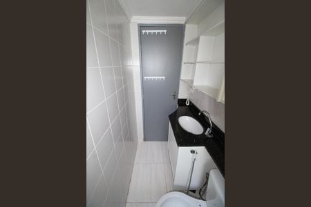 Banheiro de apartamento para alugar com 2 quartos, 50m² em Bosque dos Eucaliptos, São José dos Campos