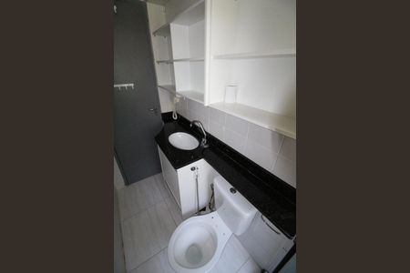 Banheiro de apartamento para alugar com 2 quartos, 50m² em Bosque dos Eucaliptos, São José dos Campos