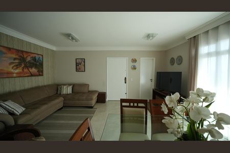 Apartamento à venda com 140m², 3 quartos e 2 vagasSala