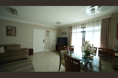 Apartamento à venda com 140m², 3 quartos e 2 vagasSala
