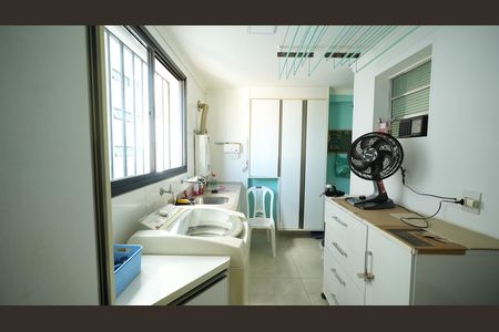 Apartamento à venda com 140m², 3 quartos e 2 vagasÁrea de Serviço