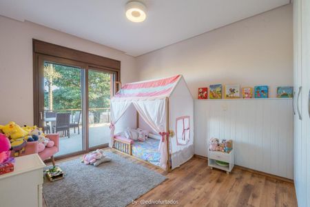 Casa de condomínio à venda com 519m², 4 quartos e 3 vagas