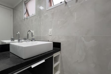 Apartamento para alugar com 85m², 2 quartos e 2 vagasBanheiro da Suíte