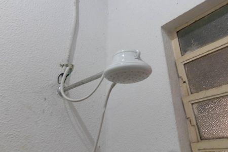 Casa para alugar com 120m², 2 quartos e 1 vaga Casa para alugar com 120m², 2 quartos e 1 vagaBanheiro