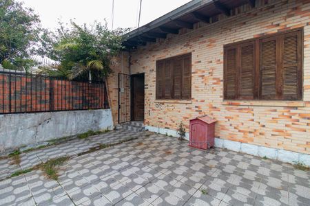 Casa para alugar com 120m², 2 quartos e 1 vaga Casa para alugar com 120m², 2 quartos e 1 vagaFachada