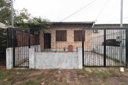 Casa para alugar com 120m², 2 quartos e 1 vaga Casa para alugar com 120m², 2 quartos e 1 vagaFachada