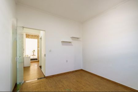 Casa à venda com 171m², 3 quartos e 4 vagas
