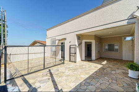 Casa à venda com 171m², 3 quartos e 4 vagas