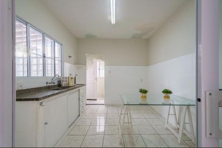 Casa à venda com 171m², 3 quartos e 4 vagas