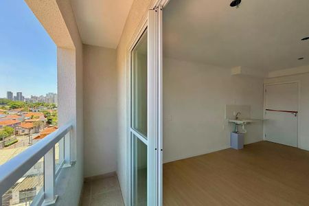 Apartamento à venda com 25m², 1 quarto e sem vaga Apartamento à venda com 25m², 1 quarto e sem vagaBalcony com vista para a cidade com janelas grandes e iluminação boa.