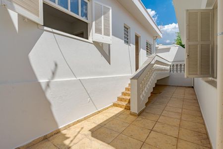 Casa à venda com 329m², 3 quartos e 6 vagas