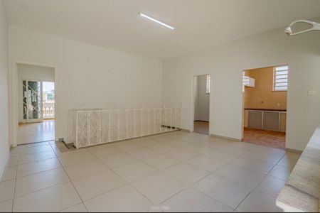 Casa à venda com 329m², 3 quartos e 6 vagas