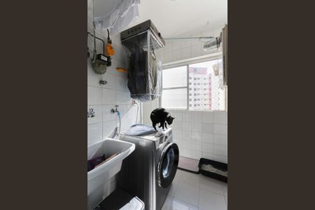 Apartamento para alugar com 90m², 3 quartos e 2 vagas Apartamento para alugar com 90m², 3 quartos e 2 vagasÁrea de serviço