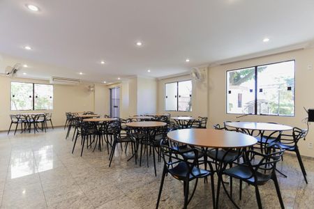 Apartamento para alugar com 90m², 3 quartos e 2 vagas Apartamento para alugar com 90m², 3 quartos e 2 vagasÁrea comum - Salão de festas