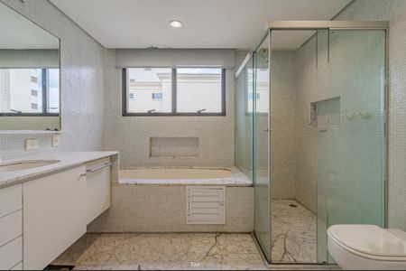 Apartamento à venda com 256m², 4 quartos e 6 vagas