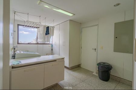 Apartamento à venda com 256m², 4 quartos e 6 vagas