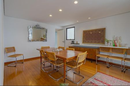 Apartamento à venda com 256m², 4 quartos e 6 vagas