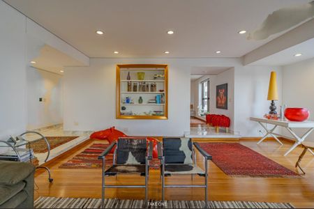 Apartamento à venda com 256m², 4 quartos e 6 vagas