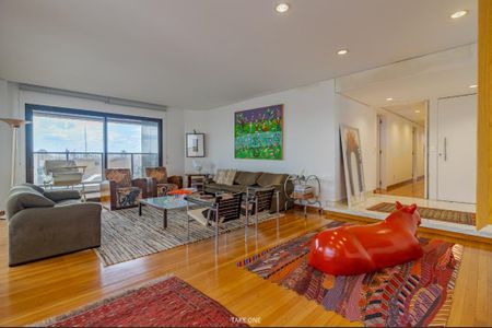 Apartamento à venda com 256m², 4 quartos e 6 vagas