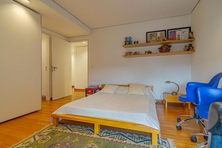 Apartamento à venda com 256m², 4 quartos e 6 vagas