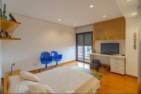 Apartamento à venda com 256m², 4 quartos e 6 vagas