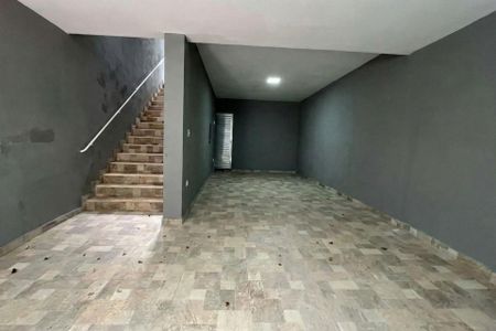 Casa à venda com 153m², 2 quartos e 3 vagas