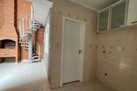 Casa à venda com 153m², 2 quartos e 3 vagas
