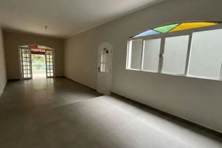 Casa à venda com 2 quartos, 153m² em Jardim Ester Yolanda, São Paulo