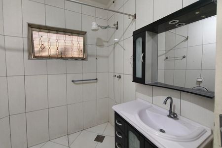 Casa para alugar com 70m², 2 quartos e 1 vaga Casa para alugar com 70m², 2 quartos e 1 vagaBanheiro