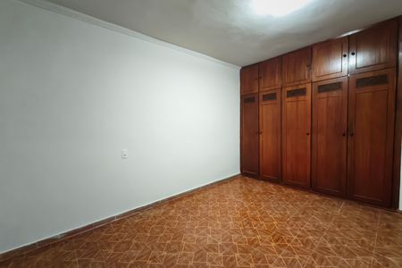 Casa para alugar com 70m², 2 quartos e 1 vaga Casa para alugar com 70m², 2 quartos e 1 vagaQuarto 1