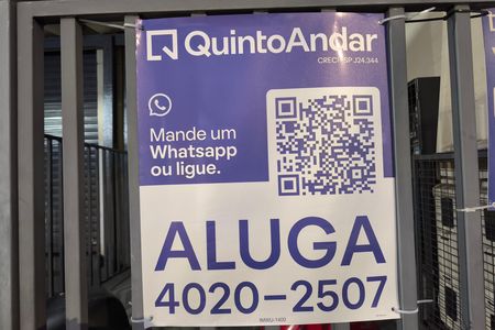 Casa para alugar com 70m², 2 quartos e 1 vaga Casa para alugar com 70m², 2 quartos e 1 vagaPLACA INSTALADA NA FACHADA