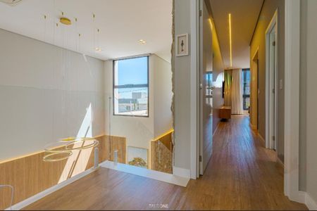 Casa de condomínio à venda com 488m², 3 quartos e 2 vagas