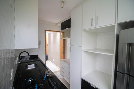Apartamento para alugar com 50m², 2 quartos e sem vaga Apartamento para alugar com 50m², 2 quartos e sem vagaCOZINHA E ÁREA DE SERVIÇO