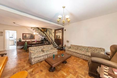 Casa à venda com 3 quartos, 200m² em Jardim das Acacias, São Paulo