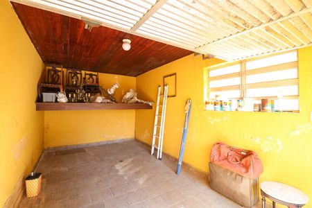 Garagem de casa à venda com 3 quartos, 255m² em Campo Belo, São Paulo
