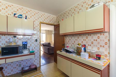 Apartamento à venda com 110m², 3 quartos e 2 vagas Apartamento à venda com 110m², 3 quartos e 2 vagasCozinha