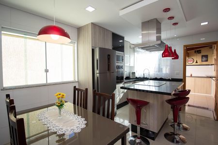 Casa para alugar com 149m², 3 quartos e 4 vagas Casa para alugar com 149m², 3 quartos e 4 vagasCozinha