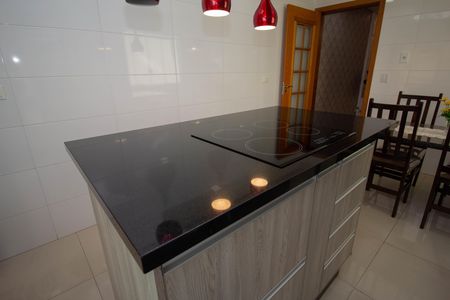 Casa para alugar com 149m², 3 quartos e 4 vagas Casa para alugar com 149m², 3 quartos e 4 vagasDetalhe - Cozinha