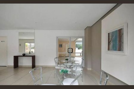 Apartamento à venda com 2 quartos, 57m² em Vila Gomes, São Paulo