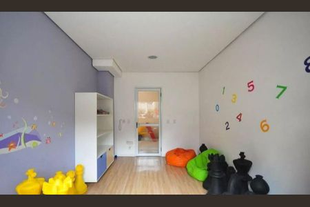 Apartamento à venda com 2 quartos, 57m² em Vila Gomes, São Paulo