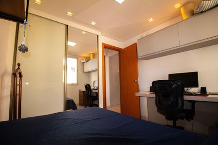Apartamento à venda com 65m², 2 quartos e 2 vagas Apartamento à venda com 65m², 2 quartos e 2 vagasQuarto 02