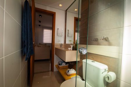 Apartamento à venda com 65m², 2 quartos e 2 vagas Apartamento à venda com 65m², 2 quartos e 2 vagasBanheiro Social